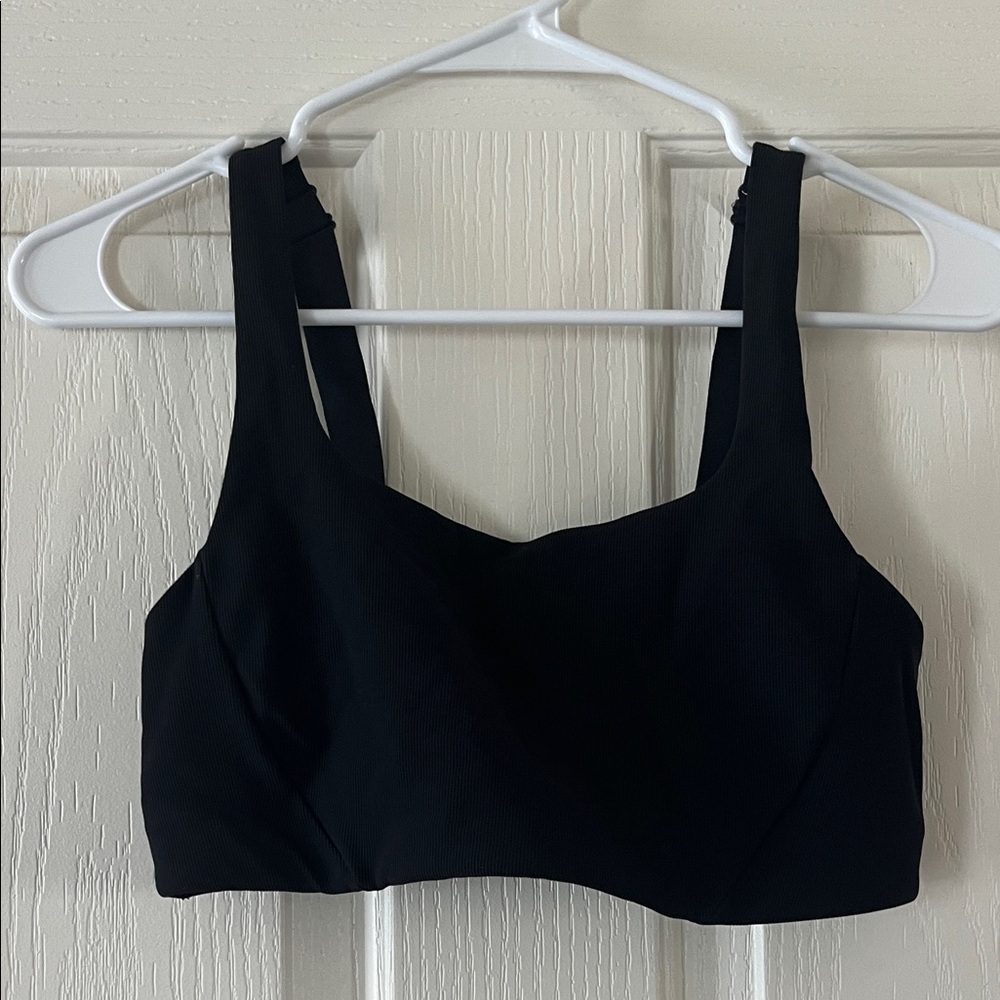 Lululemon Black ribbed bra